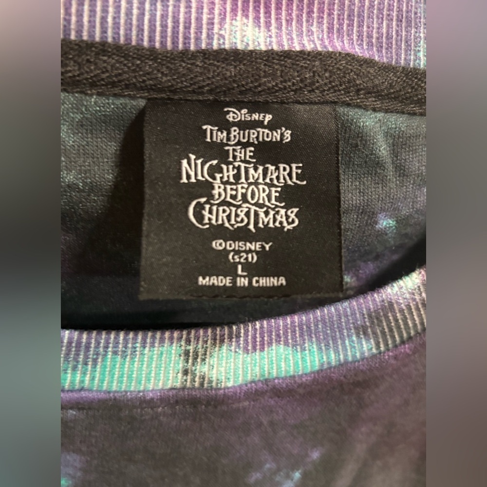 Disney Nightmare Before Christmas Tie Dye Sweatshirt Size Large NWOT - Picture 8 of 8